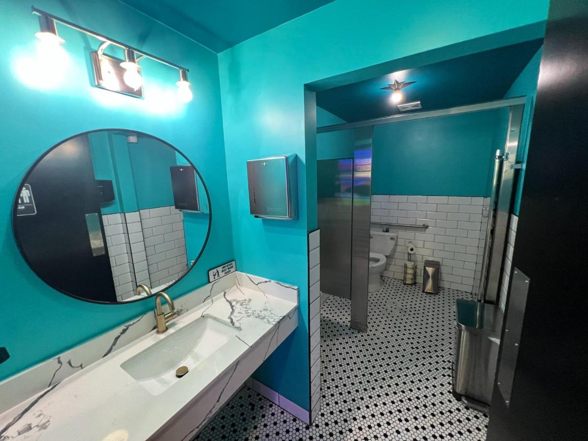 Bposhtels Houston Hostel Bagian luar foto