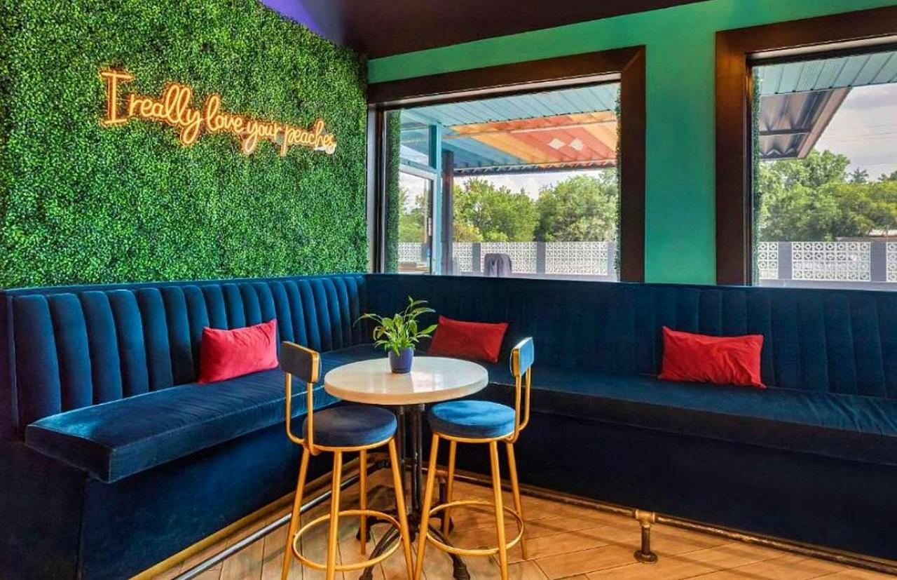 Bposhtels Houston Hostel Bagian luar foto