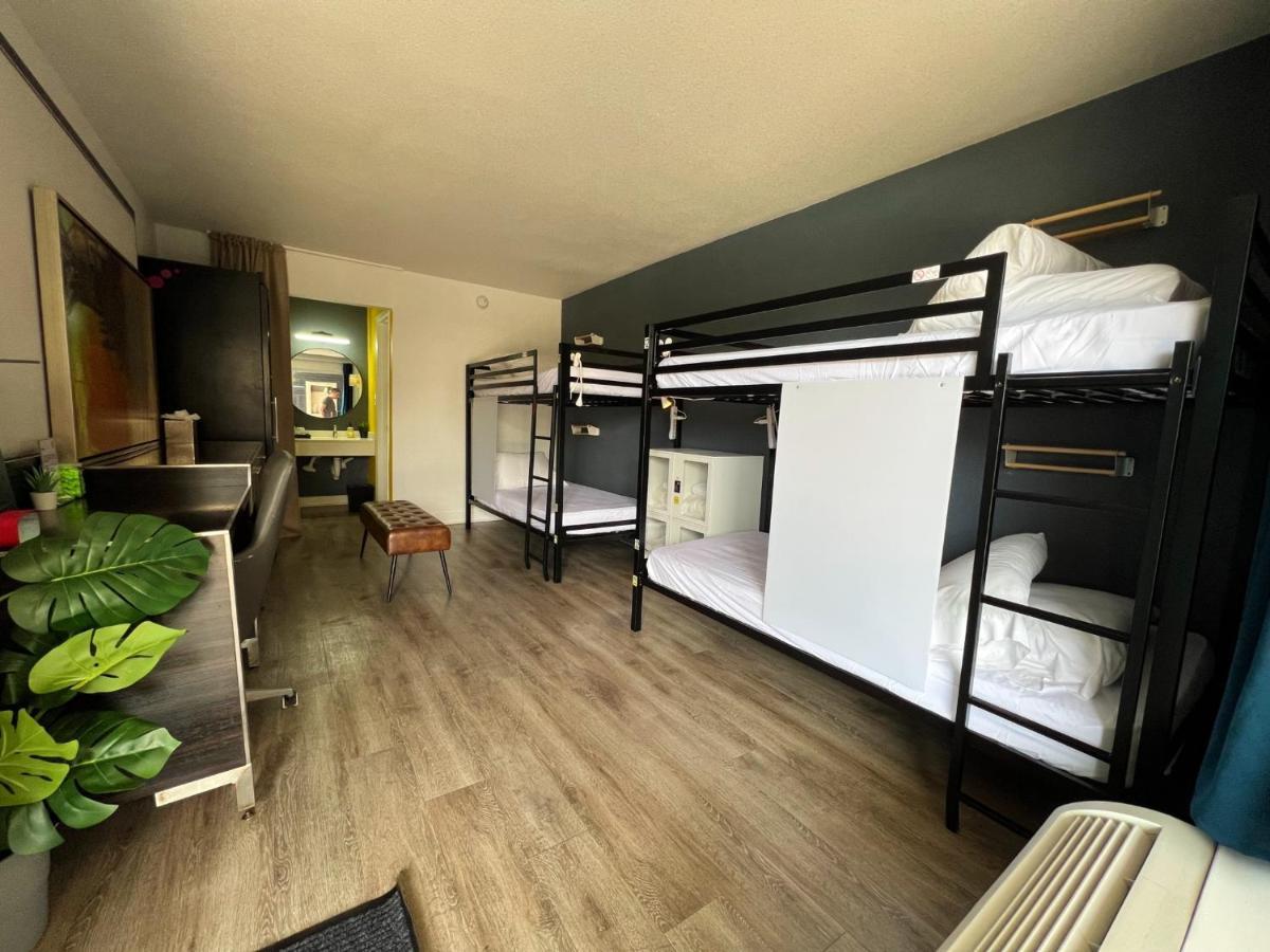 Bposhtels Houston Hostel Bagian luar foto